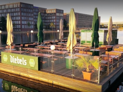 Фото: Diebels im Hafen